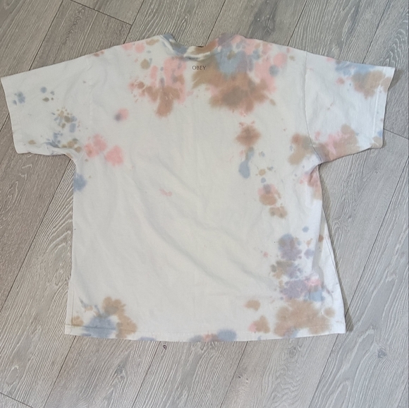 Obey "Butterflies" T-Shirt - Picture 2 of 3